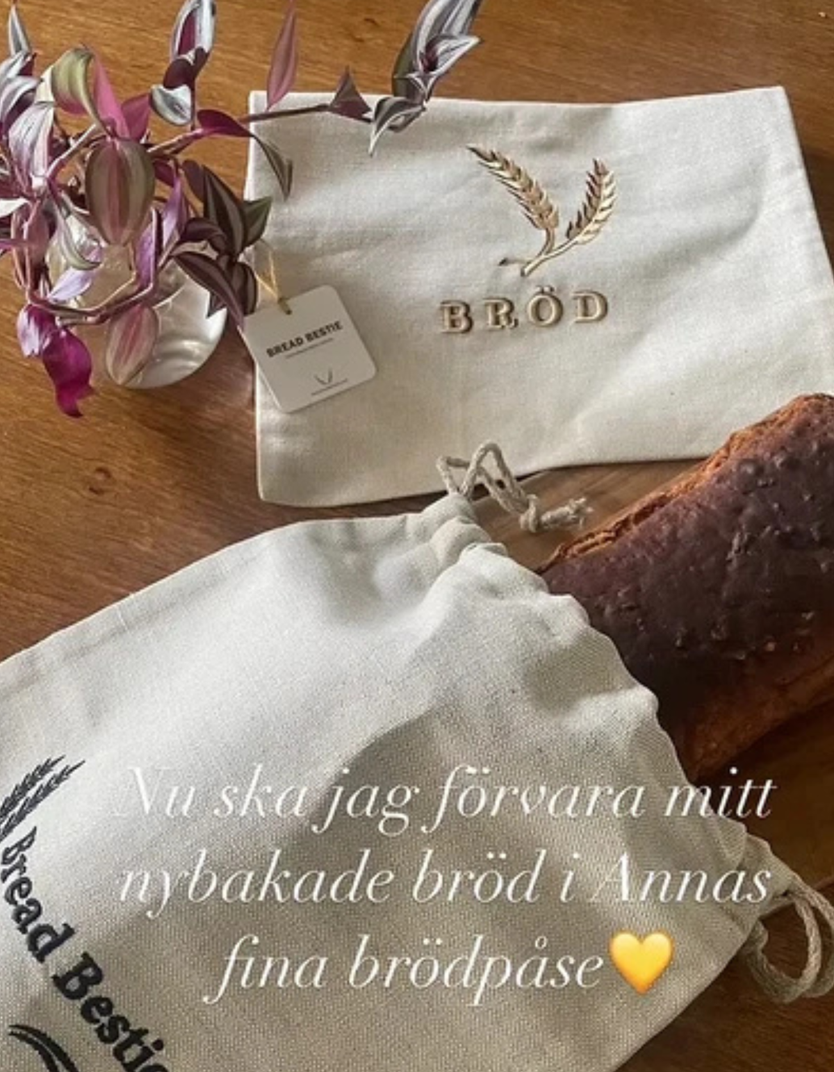 bread bestie på ett bord från kund