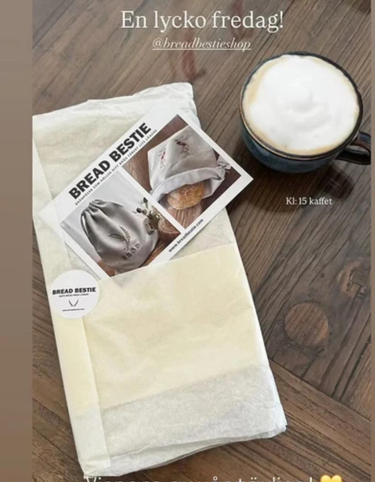 brödpåse i förpacking på ett bord