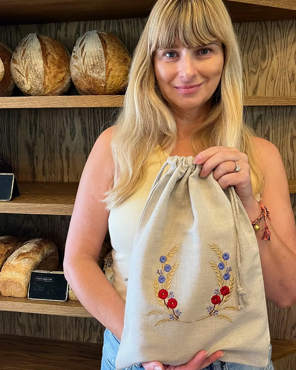 Anna Sjönell med en bread bestie