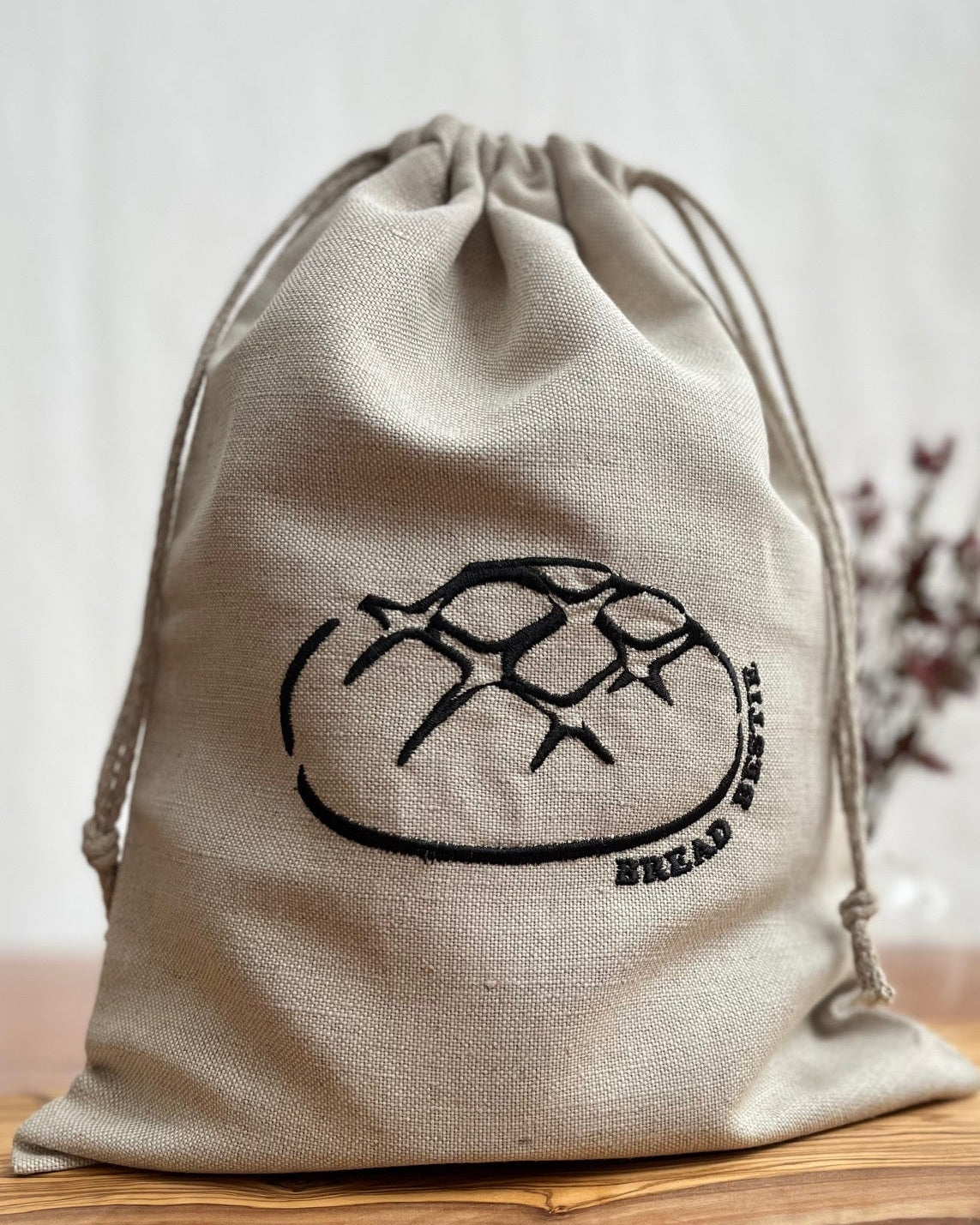 brödpåse med broderat brödmotiv